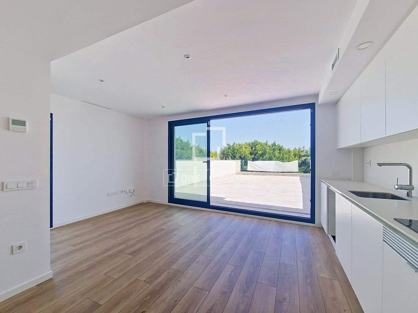 2 bedroom Apartment for sale in Vilanova i la Geltru with garage - € 498,000 (Ref: 9924907)