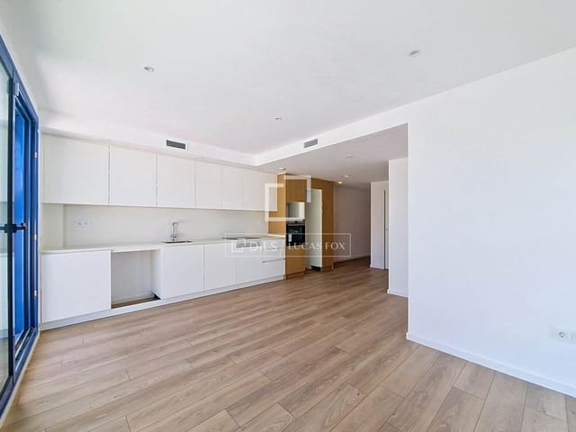 2 bedroom Apartment for sale in Vilanova i la Geltrú with garage - € 498,000 (Ref: 9924907)