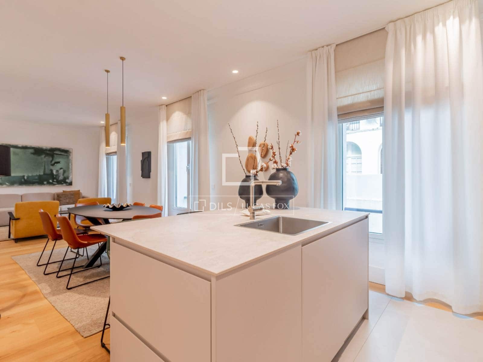 Appartement de 3 chambres à louer à Madrid ville - 6 500 € (Ref: 9925064)