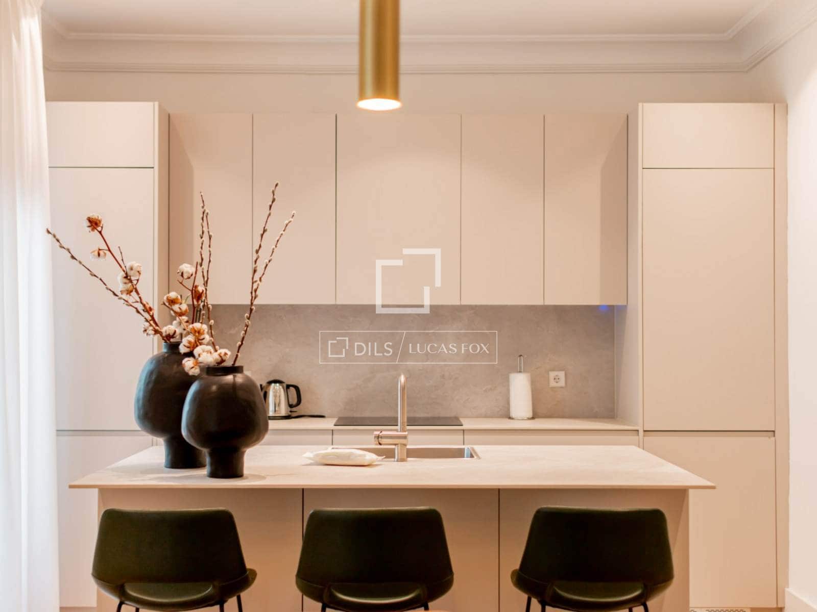 Appartement de 3 chambres à louer à Madrid ville - 6 500 € (Ref: 9925064)