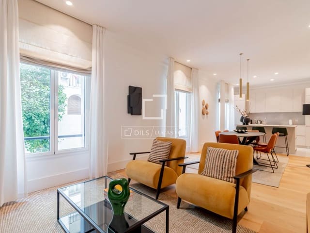 Appartement de 3 chambres à louer à Recoletos, Madrid ville - 6 500 € (Ref: 9925064)