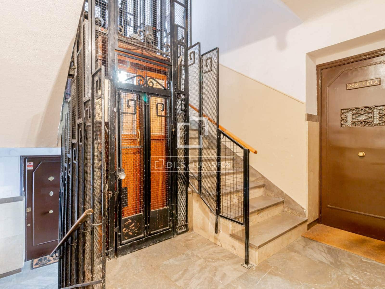 Appartement de 3 chambres à louer à Madrid ville - 6 500 € (Ref: 9925064)