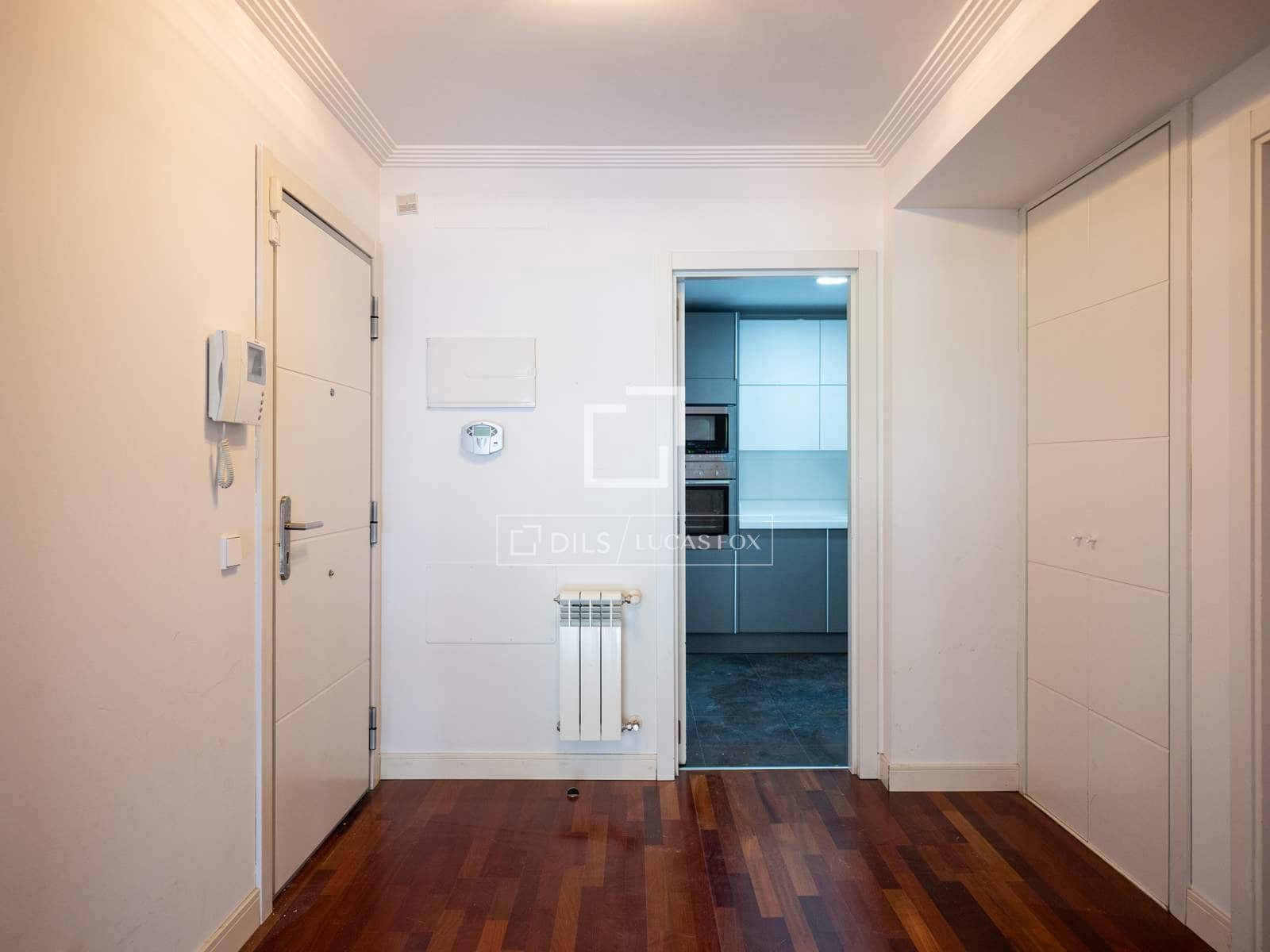 4 bedroom Apartment for rent in Madrid city with pool - € 3,000 (Ref: 9925207)