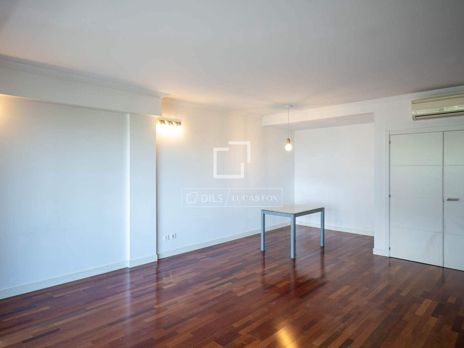 4 bedroom Apartment for rent in Madrid city with pool - € 3,000 (Ref: 9925207)