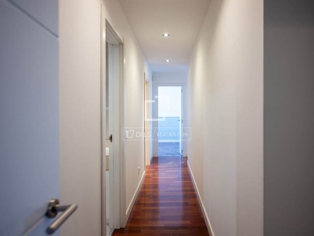 Apartamento de 4 habitaciones en Madrid ciudad en alquiler con piscina - 3.000 € (Ref: 9925207)