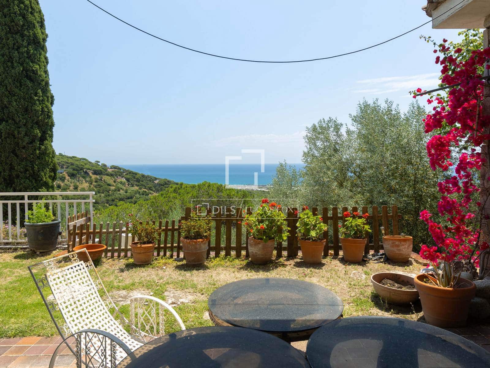 12 bedroom Villa for sale in Cabrera de Mar with pool garage - € 1,750,000 (Ref: 9925208)
