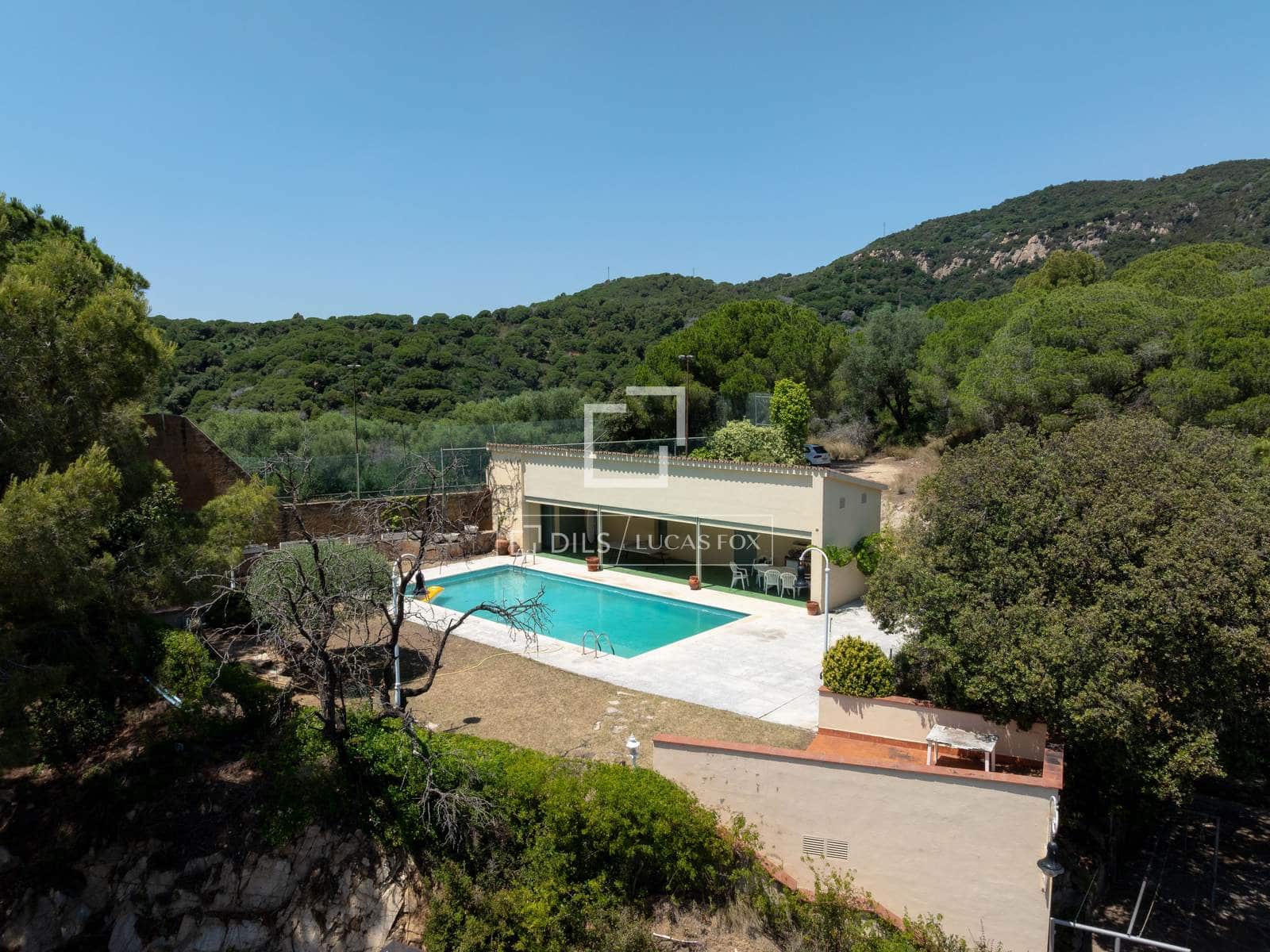 12 bedroom Villa for sale in Cabrera de Mar with pool garage - € 1,750,000 (Ref: 9925208)