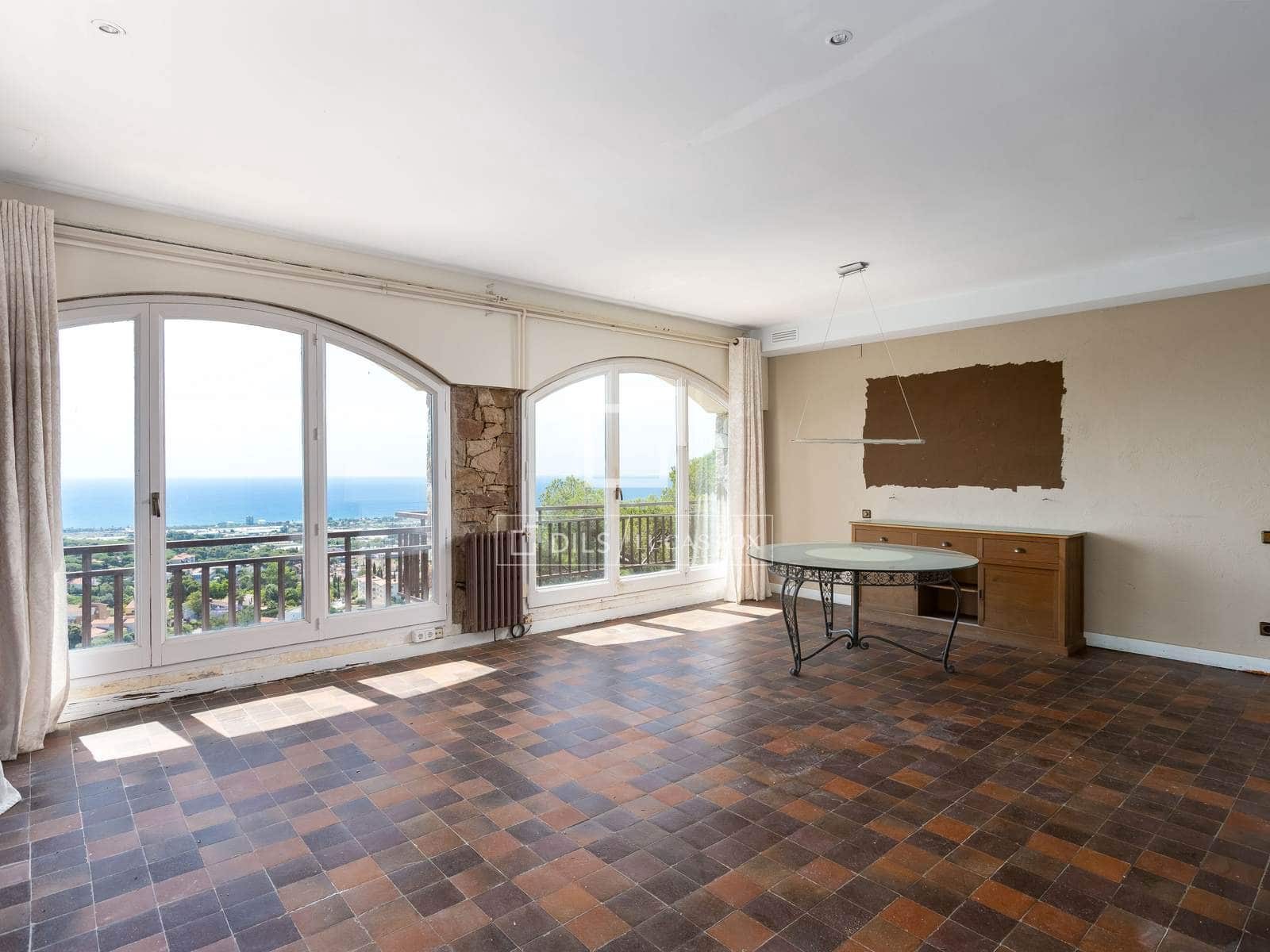 12 bedroom Villa for sale in Cabrera de Mar with pool garage - € 1,750,000 (Ref: 9925208)
