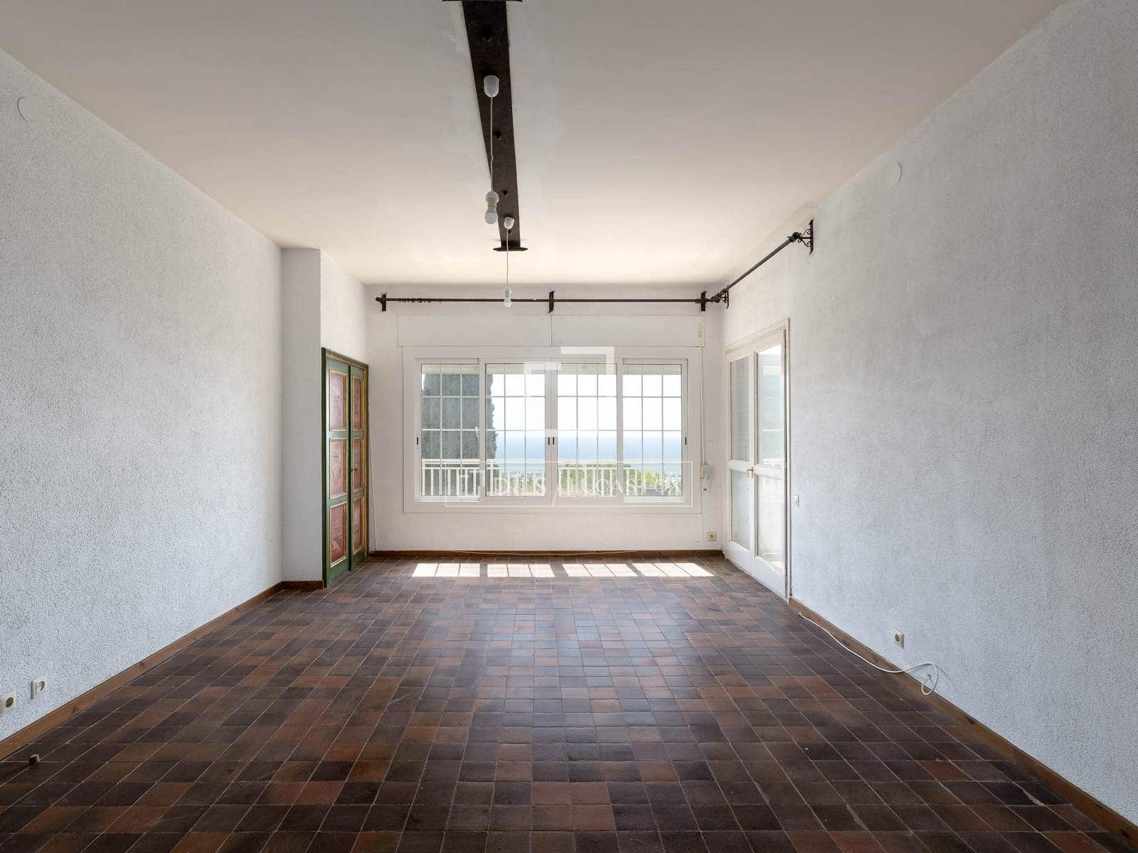 12 bedroom Villa for sale in Cabrera de Mar with pool garage - € 1,750,000 (Ref: 9925208)