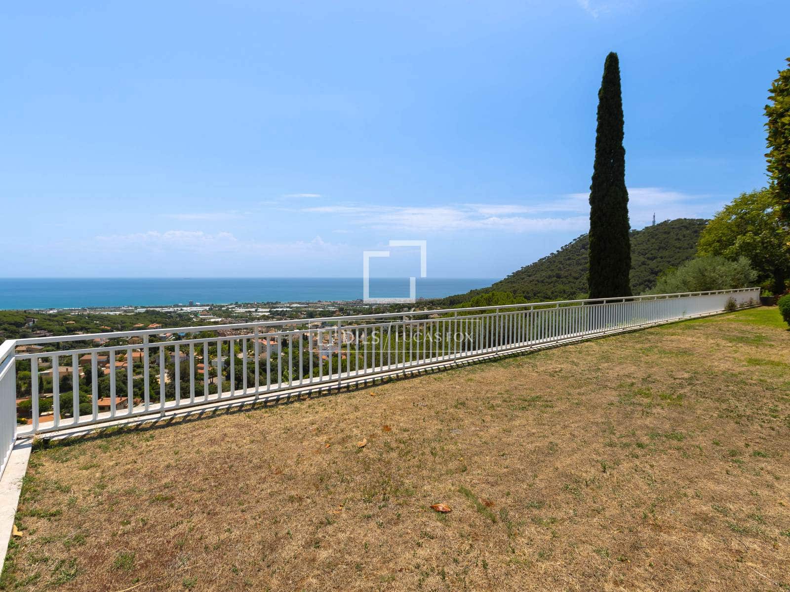 12 bedroom Villa for sale in Cabrera de Mar with pool garage - € 1,750,000 (Ref: 9925208)