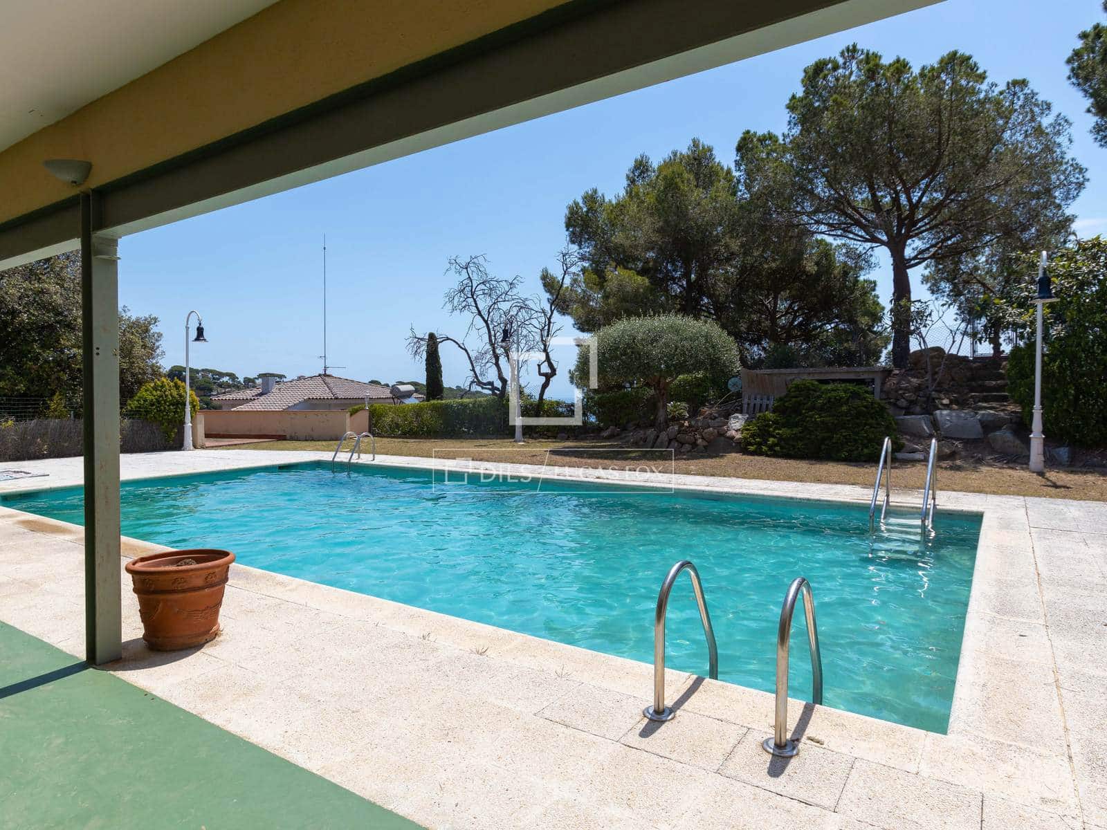 12 bedroom Villa for sale in Cabrera de Mar with pool garage - € 1,750,000 (Ref: 9925208)