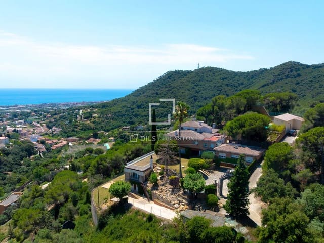 12 sypialnia Willa na sprzedaż w Cabrera de Mar z basenem garażem - 1 750 000 € (Ref: 9925208)