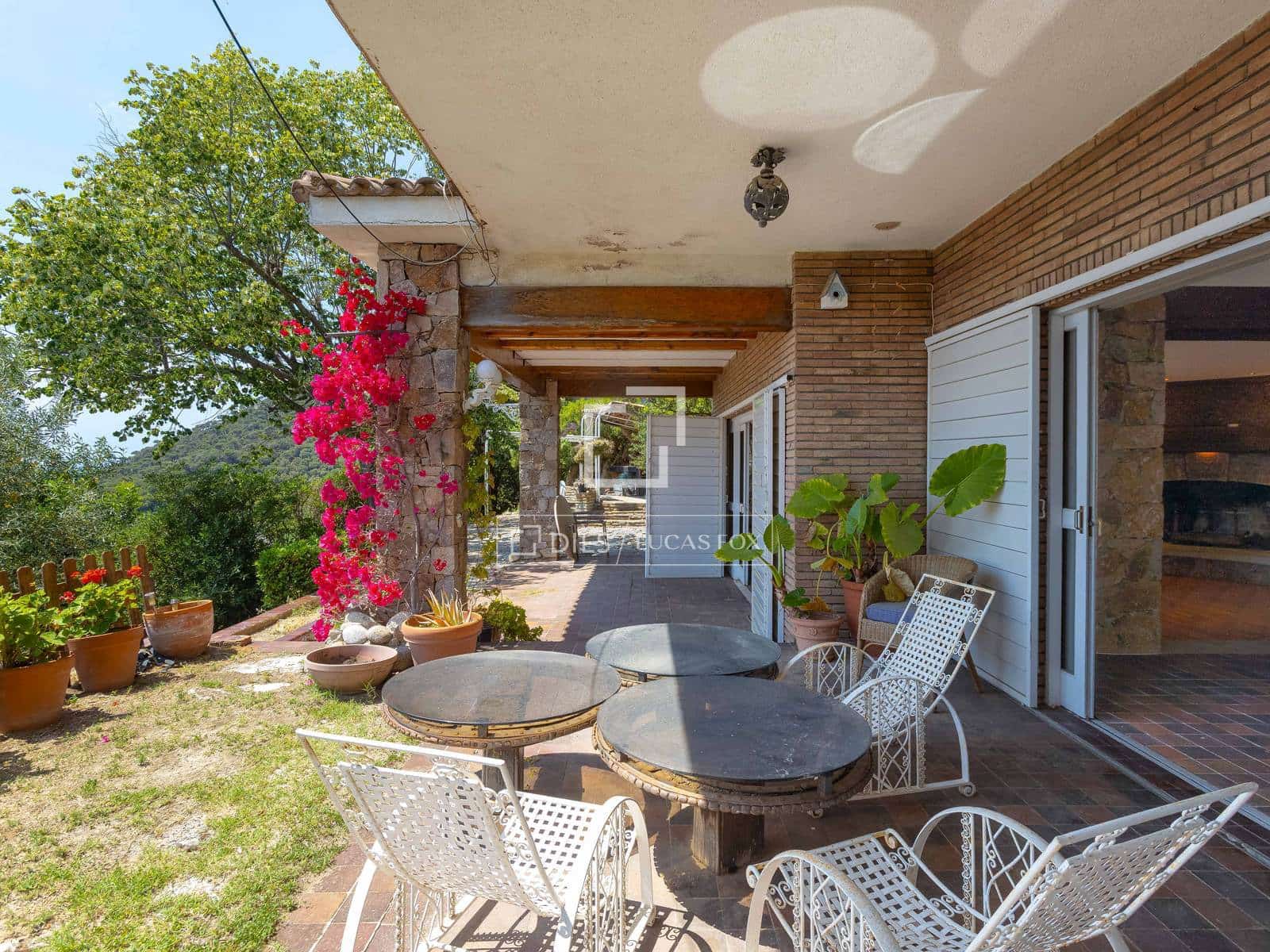 12 bedroom Villa for sale in Cabrera de Mar with pool garage - € 1,750,000 (Ref: 9925208)