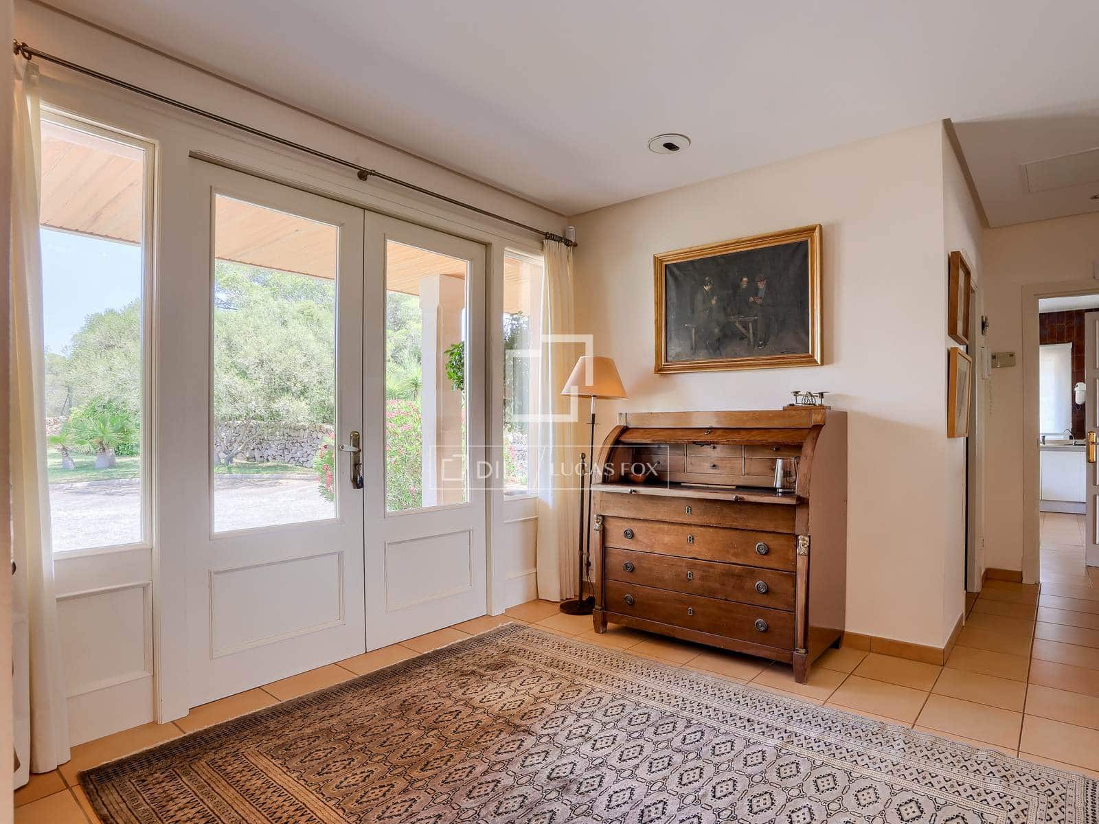 4 bedroom Villa for sale in Sa Cabaneta / La Cabaneta with pool garage - € 1,850,000 (Ref: 9926447)