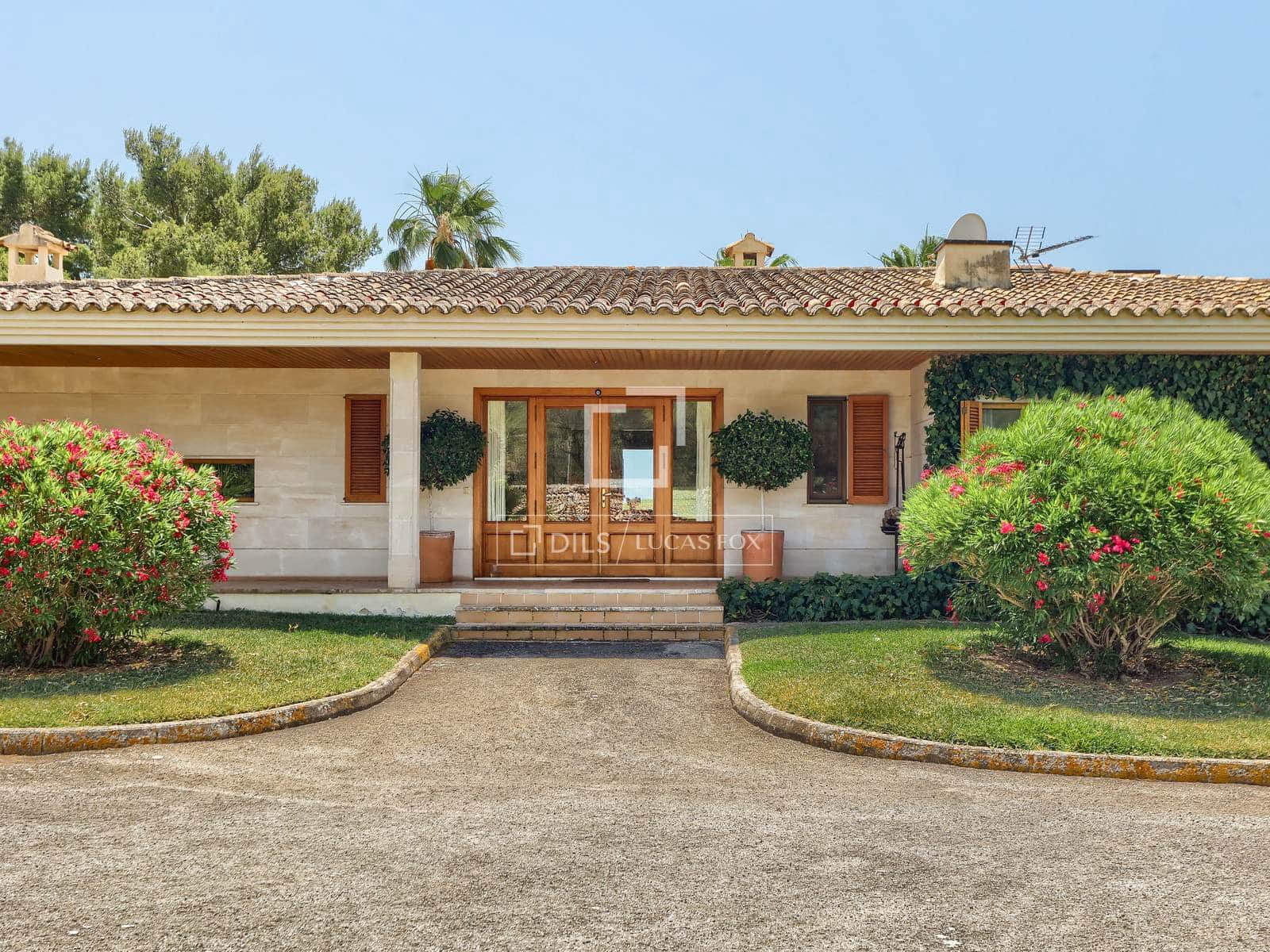 4 bedroom Villa for sale in Sa Cabaneta / La Cabaneta with pool garage - € 1,850,000 (Ref: 9926447)