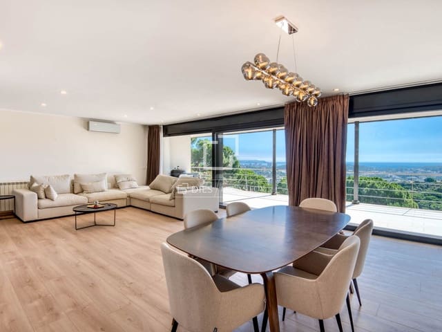 5 makuuhuone Huvila myytävänä paikassa Sant Feliu de Guíxols mukana uima-altaan 
autotalli - 1 600 000 € (Ref: 9927815)