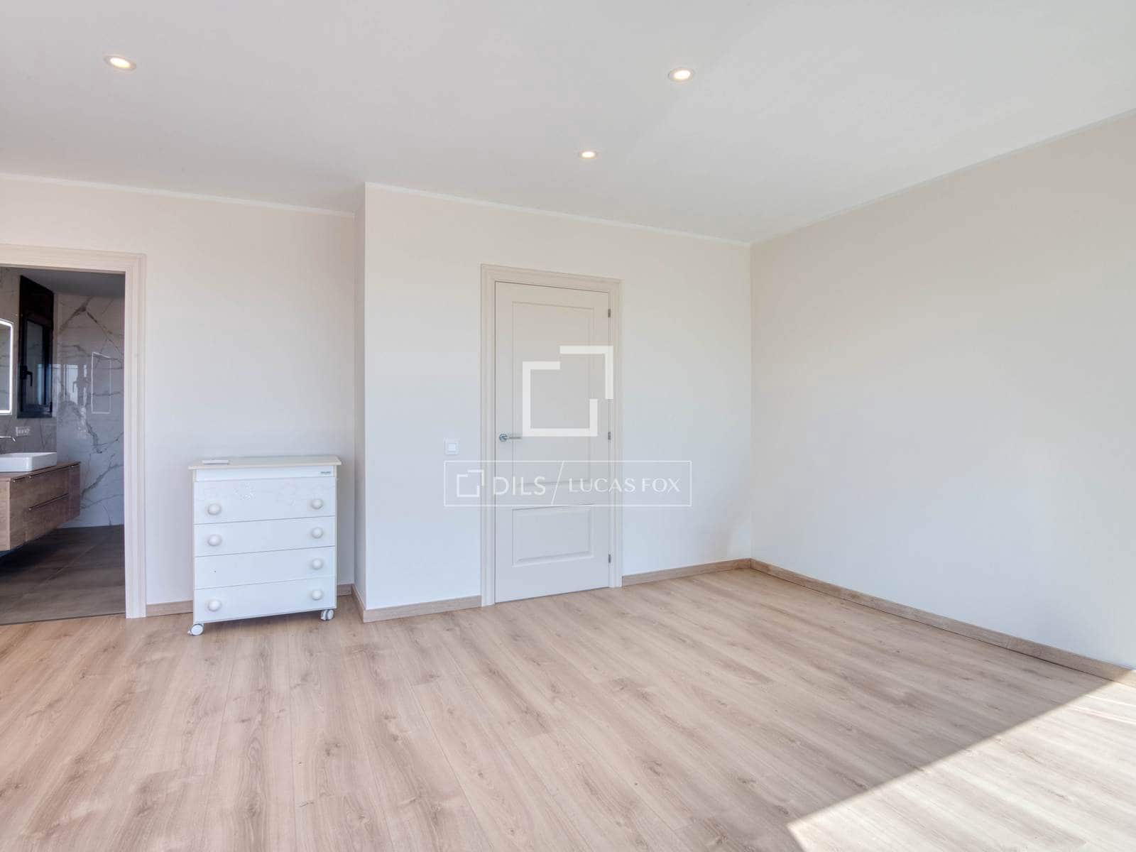 5 bedroom Villa for sale in Sant Feliu de Guixols with pool garage - € 1,600,000 (Ref: 9927815)