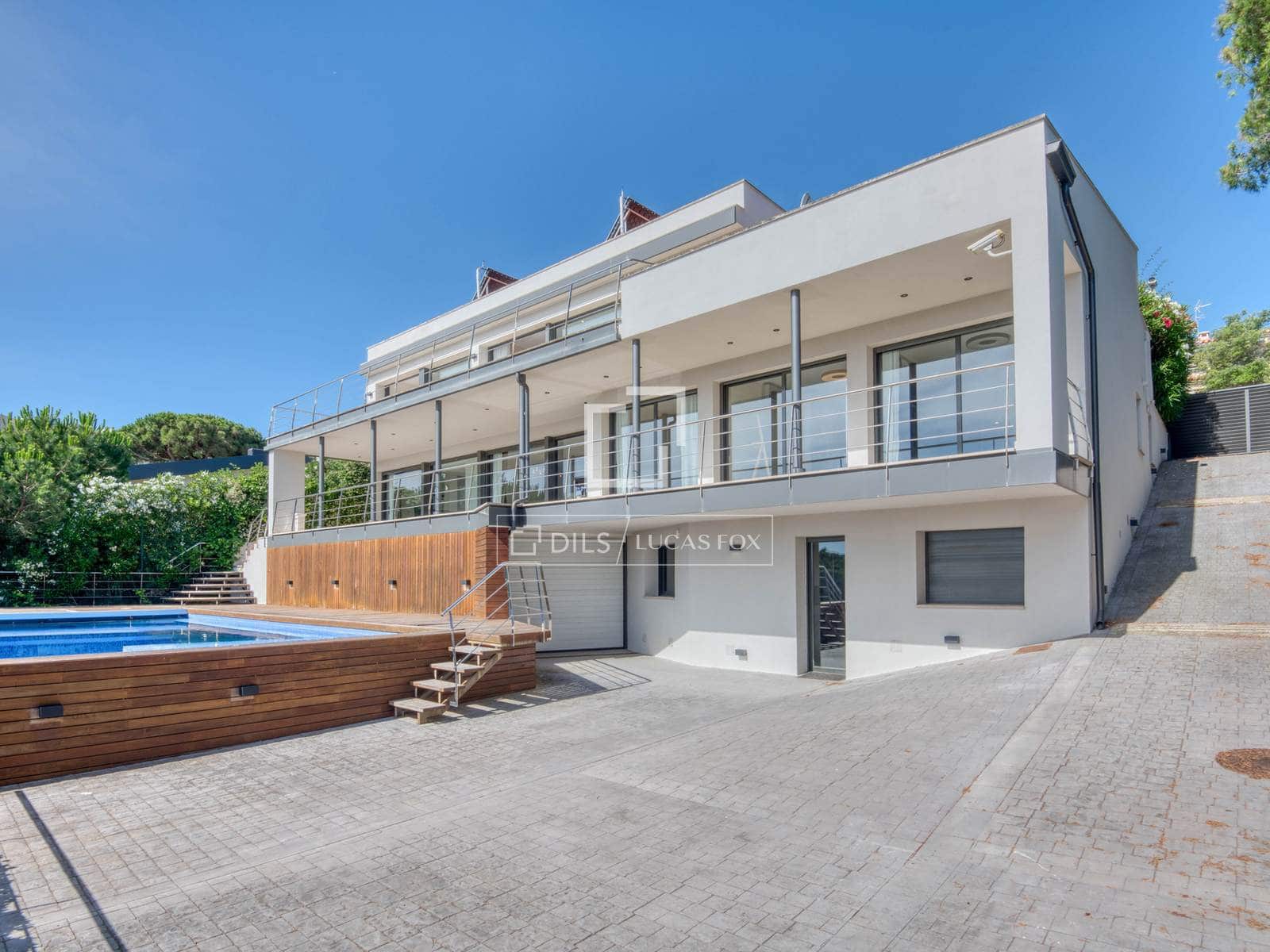 5 bedroom Villa for sale in Sant Feliu de Guixols with pool garage - € 1,600,000 (Ref: 9927815)