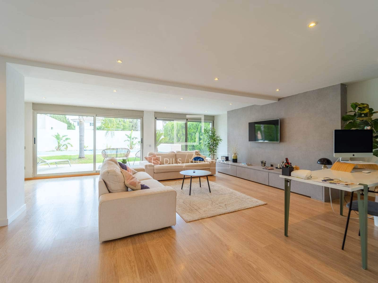 3 bedroom Villa for sale in L'Eliana with pool garage - € 690,000 (Ref: 9927816)
