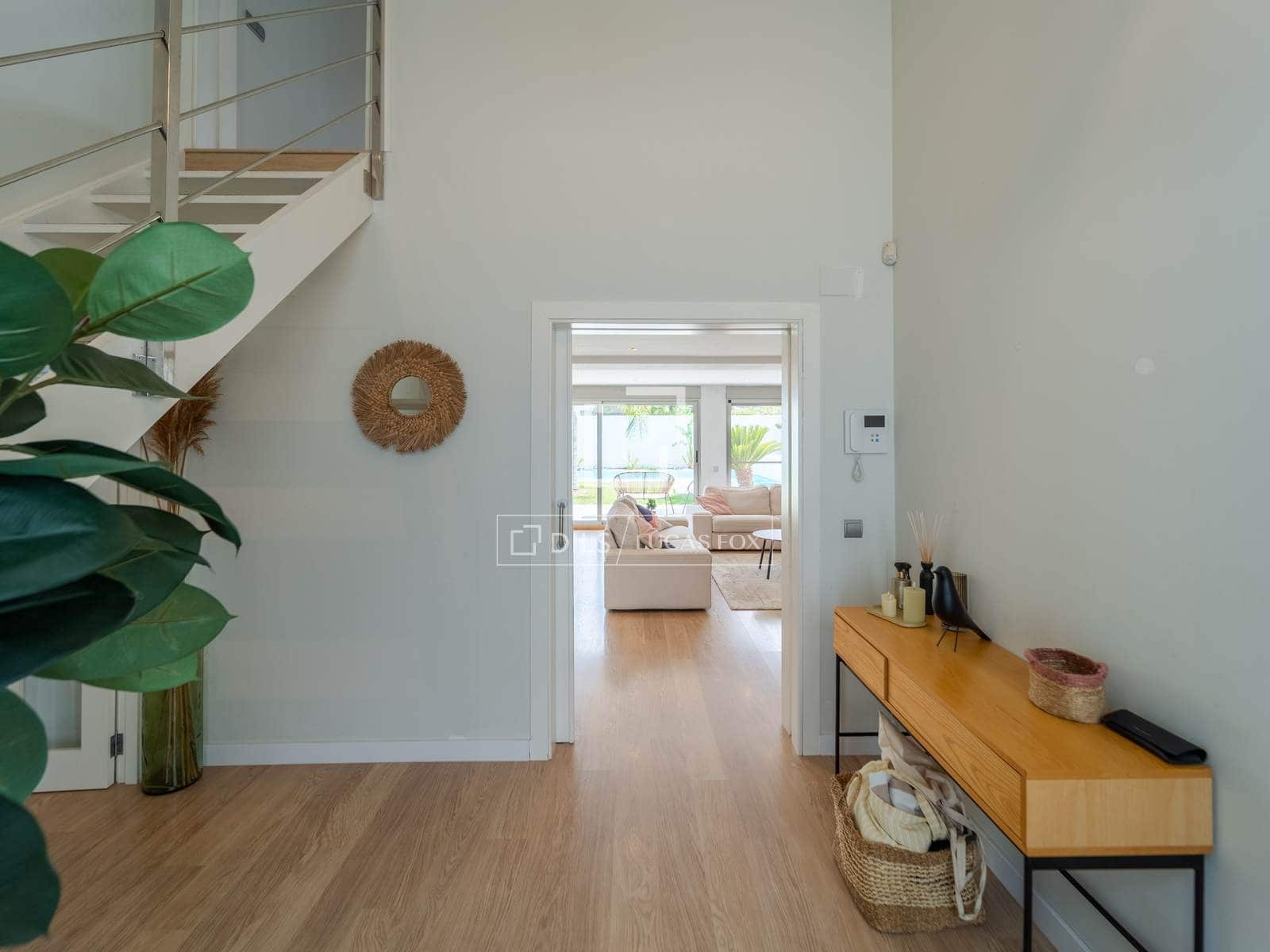 3 bedroom Villa for sale in L'Eliana with pool garage - € 690,000 (Ref: 9927816)