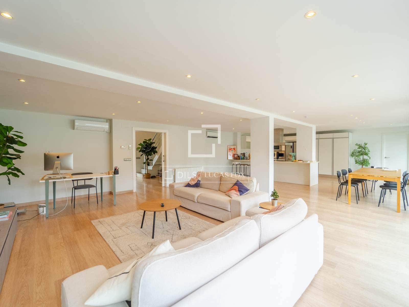 3 bedroom Villa for sale in L'Eliana with pool garage - € 690,000 (Ref: 9927816)
