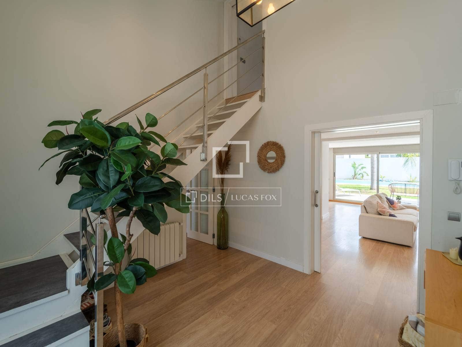 3 bedroom Villa for sale in L'Eliana with pool garage - € 690,000 (Ref: 9927816)