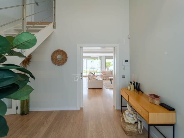 3 Zimmer Villa zu verkaufen in L'Eliana mit Pool Garage - 690.000 € (Ref: 9927816)