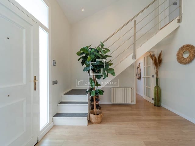3 Zimmer Villa zu verkaufen in L'Eliana mit Pool Garage - 690.000 € (Ref: 9927816)