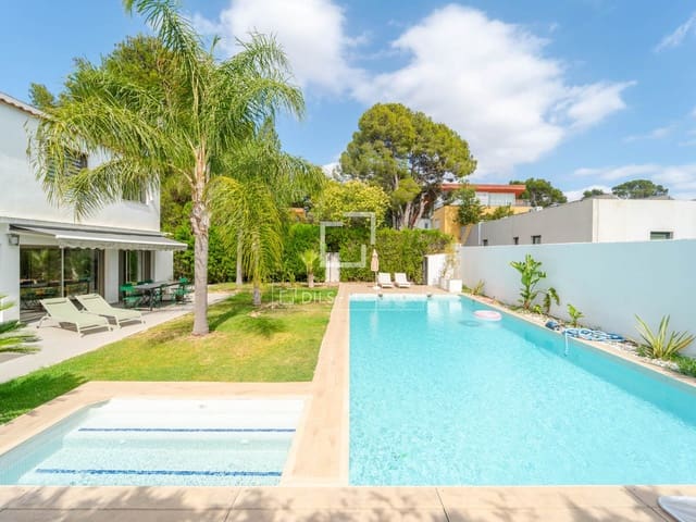 3 Zimmer Villa zu verkaufen in L'Eliana mit Pool Garage - 690.000 € (Ref: 9927816)