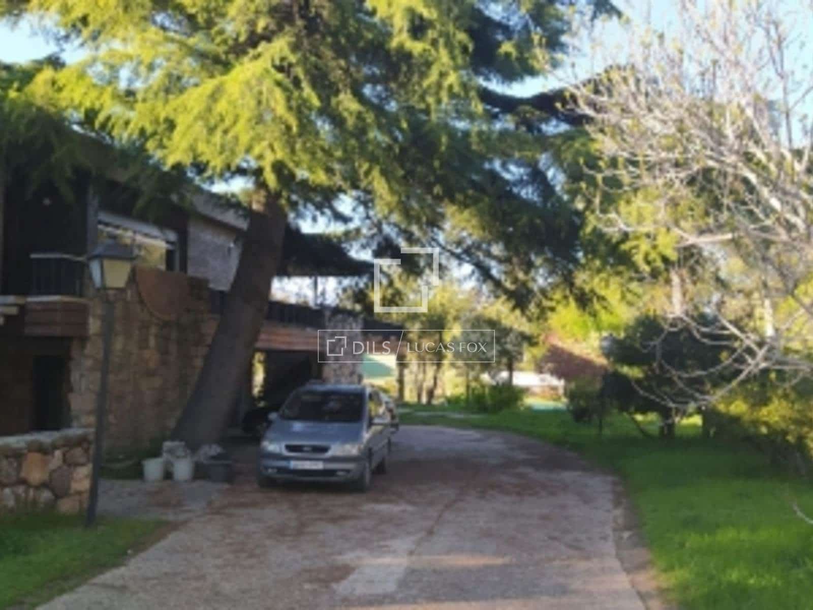 4 bedroom Villa for sale in Guadarrama with pool - € 4,800,000 (Ref: 9927817)