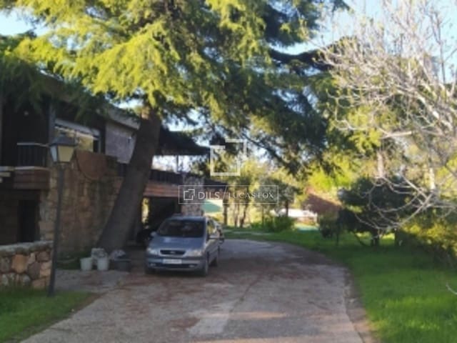4 bedroom Villa for sale in Guadarrama with pool - € 4,800,000 (Ref: 9927817)