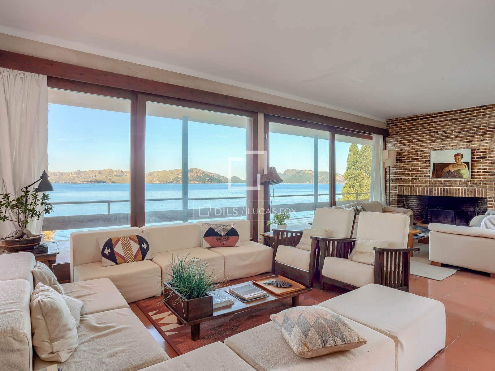 9 bedroom Villa for sale in Alcudia - € 9,400,000 (Ref: 9928040)
