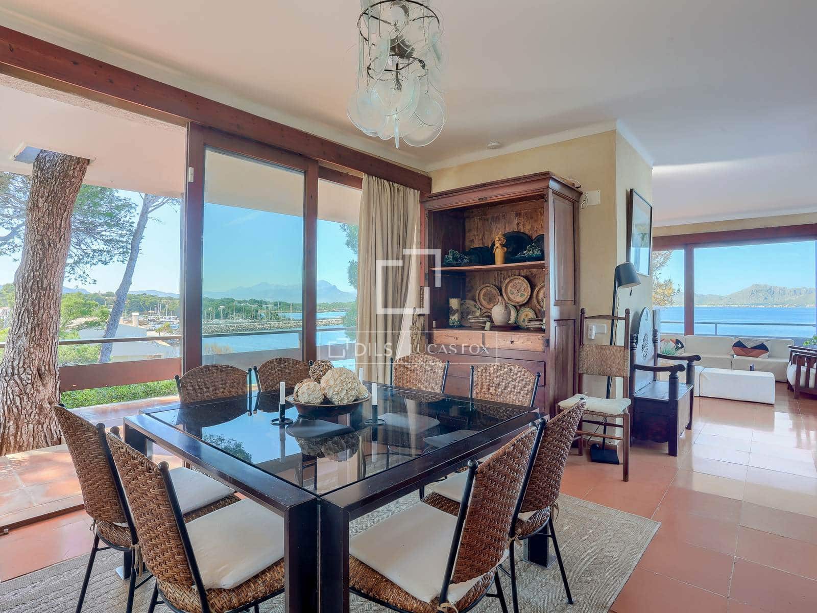 9 bedroom Villa for sale in Alcudia - € 9,400,000 (Ref: 9928040)