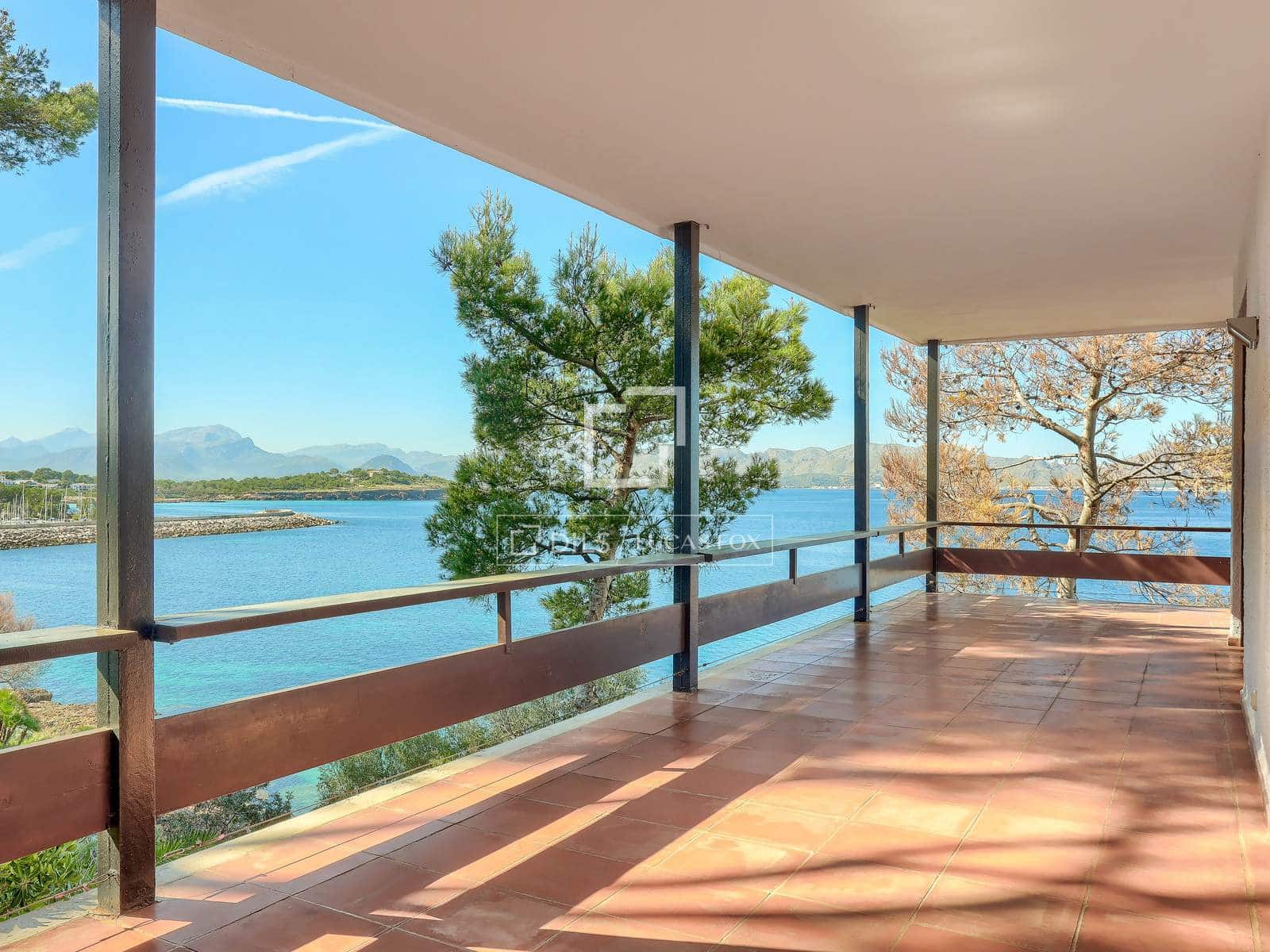 9 bedroom Villa for sale in Alcudia - € 9,400,000 (Ref: 9928040)