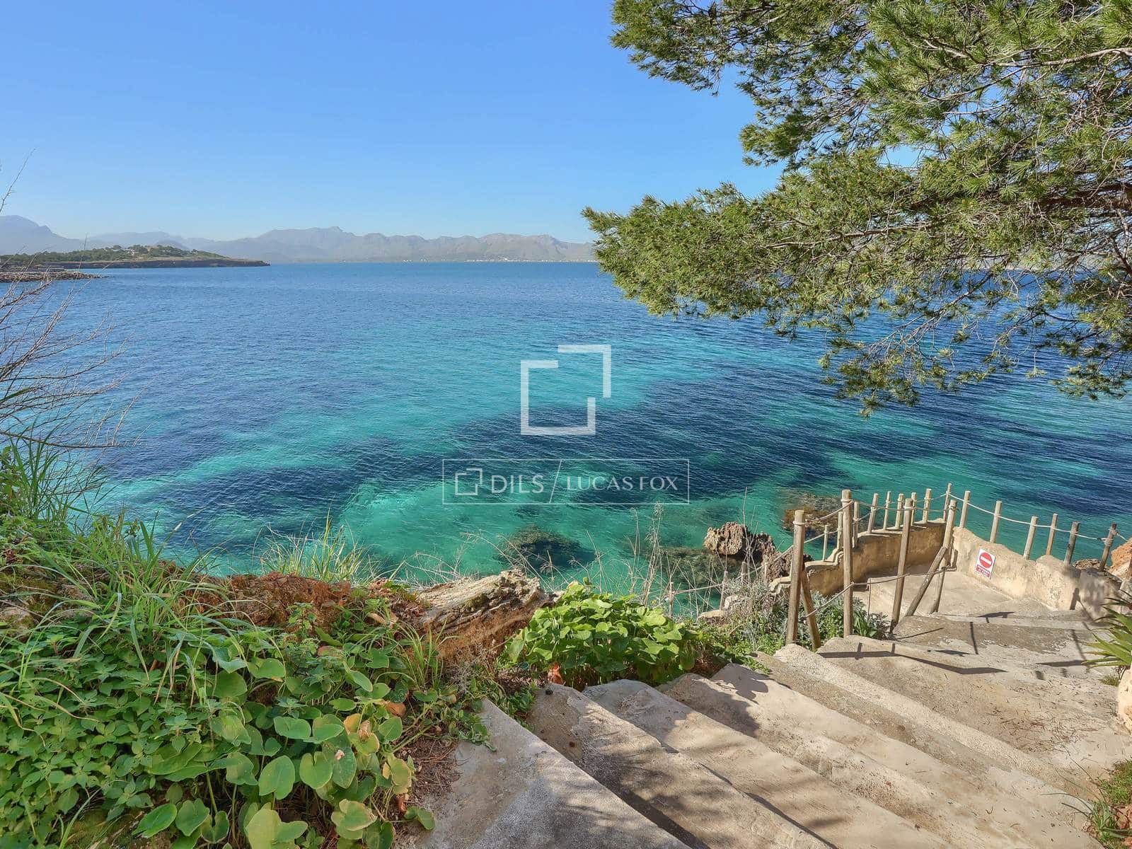 9 bedroom Villa for sale in Alcudia - € 9,400,000 (Ref: 9928040)