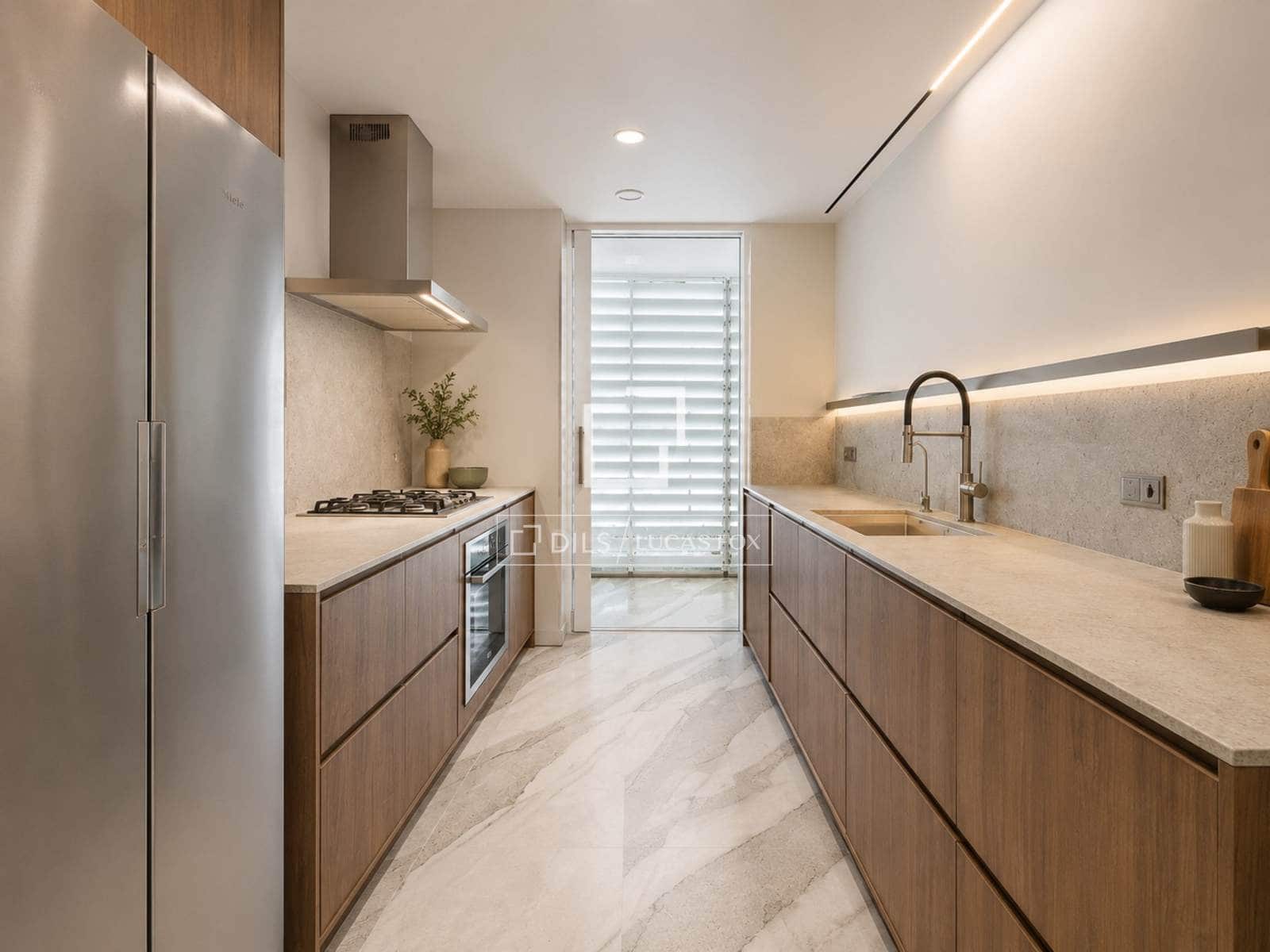 4 chambre Appartement à vendre à Barcelone ville avec garage - 1 470 000 € (Ref: 9928308)