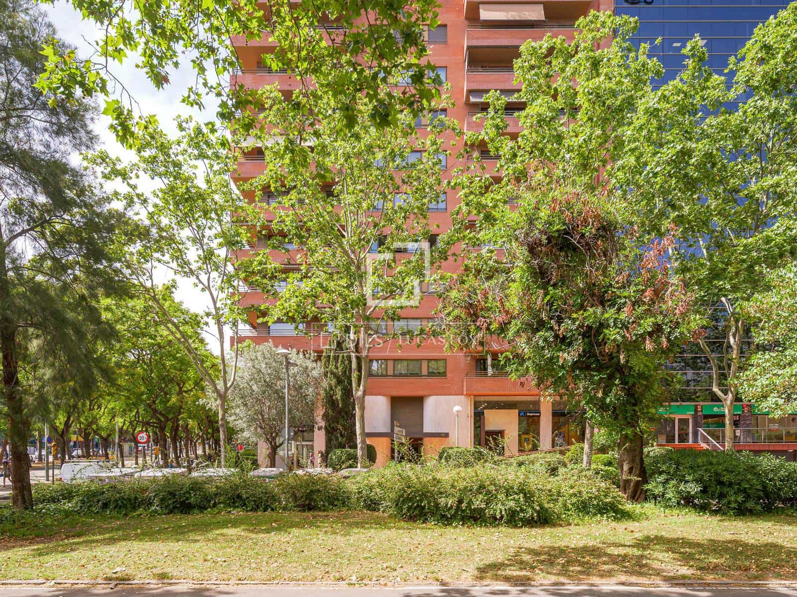 4 chambre Appartement à vendre à Barcelone ville avec garage - 1 470 000 € (Ref: 9928308)