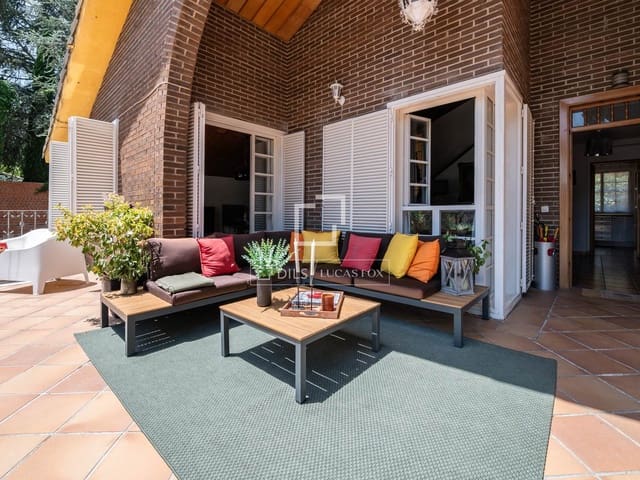 8 soverom Villa til salgs i San Martín de Valdeiglesias med svømmebasseng garasje - € 1 200 000 (Ref: 9928310)
