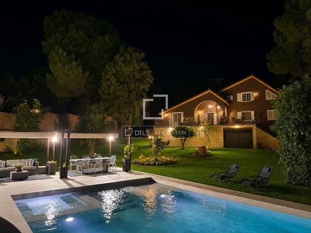 Chalet de 8 habitaciones en San Martín de Valdeiglesias en venta con piscina garaje - 1.200.000 € (Ref: 9928310)
