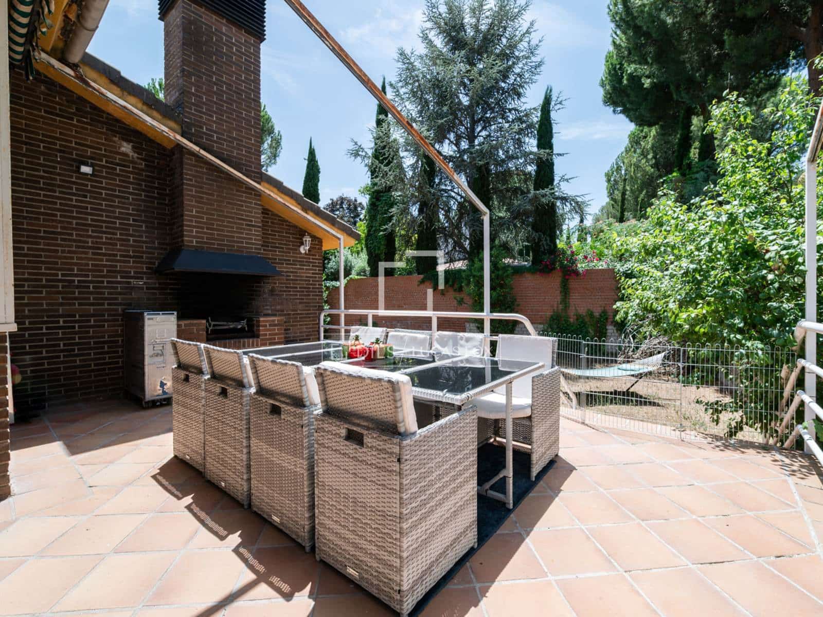 8 bedroom Villa for sale in San Martin de Valdeiglesias with pool garage - € 1,200,000 (Ref: 9928310)