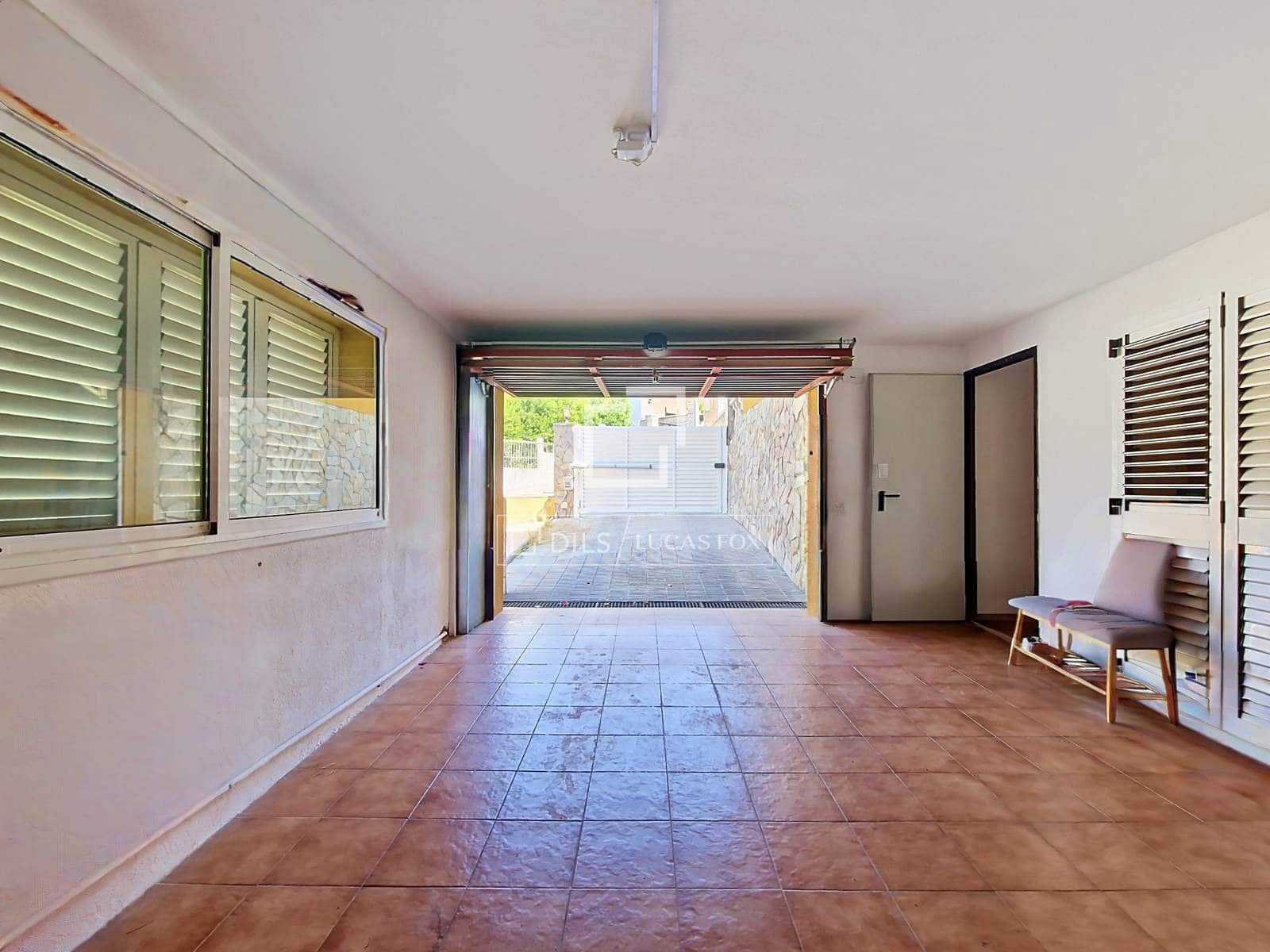 6 bedroom Villa for sale in Segur de Calafell with pool garage - € 950,000 (Ref: 9928311)