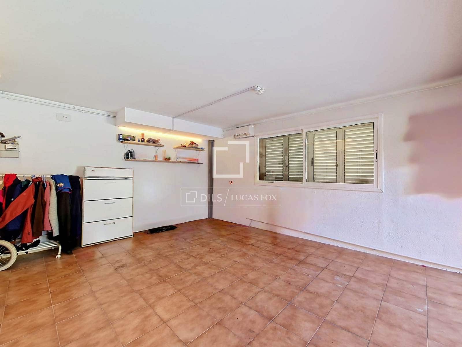 6 bedroom Villa for sale in Segur de Calafell with pool garage - € 950,000 (Ref: 9928311)