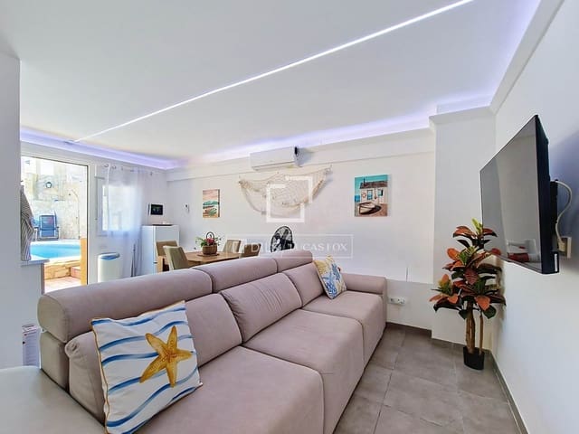 6 slaapkamer Villa te koop in Segur de Calafell, Calafell met zwembad garage - € 850.000 (Ref: 9928311)
