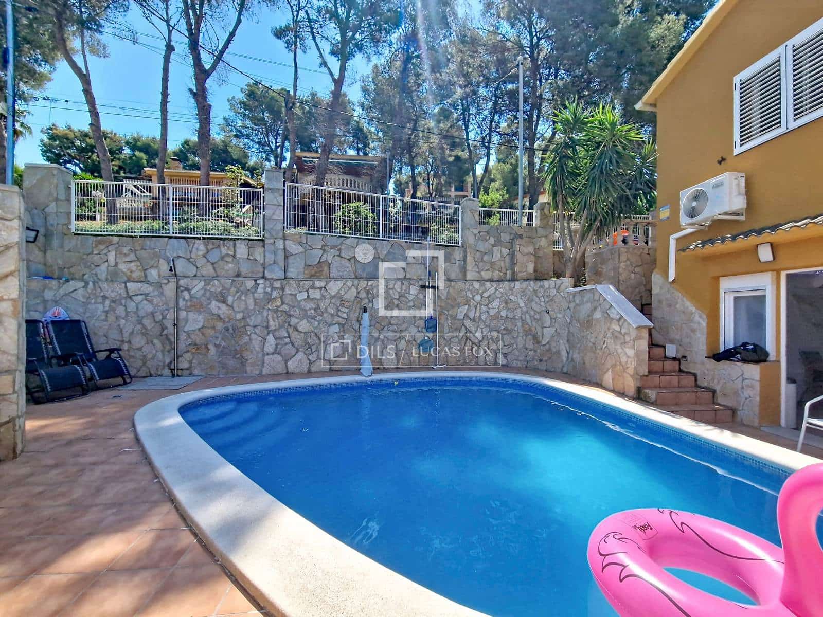 6 bedroom Villa for sale in Segur de Calafell with pool garage - € 950,000 (Ref: 9928311)