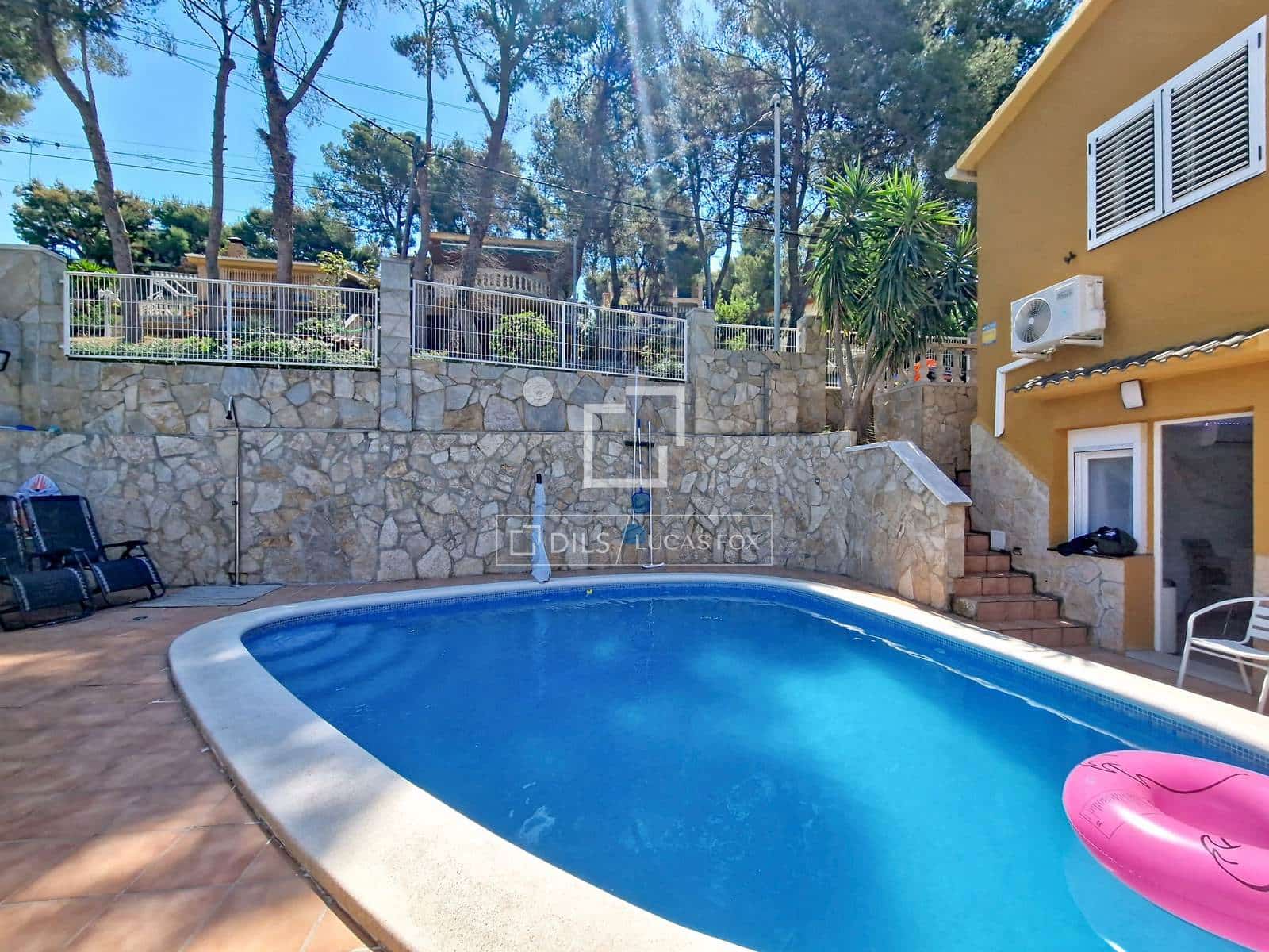 6 bedroom Villa for sale in Segur de Calafell with pool garage - € 950,000 (Ref: 9928311)