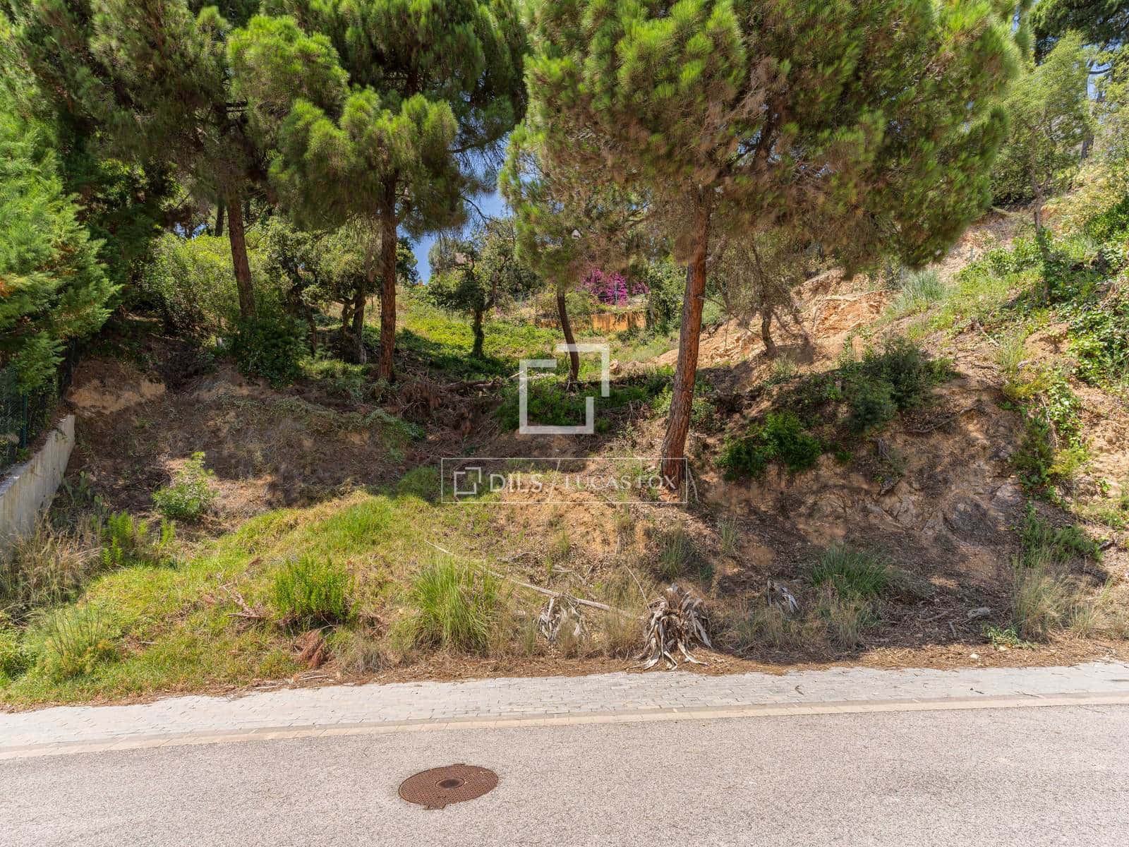 Building Plot for sale in Lloret de Mar - € 180,000 (Ref: 9928467)