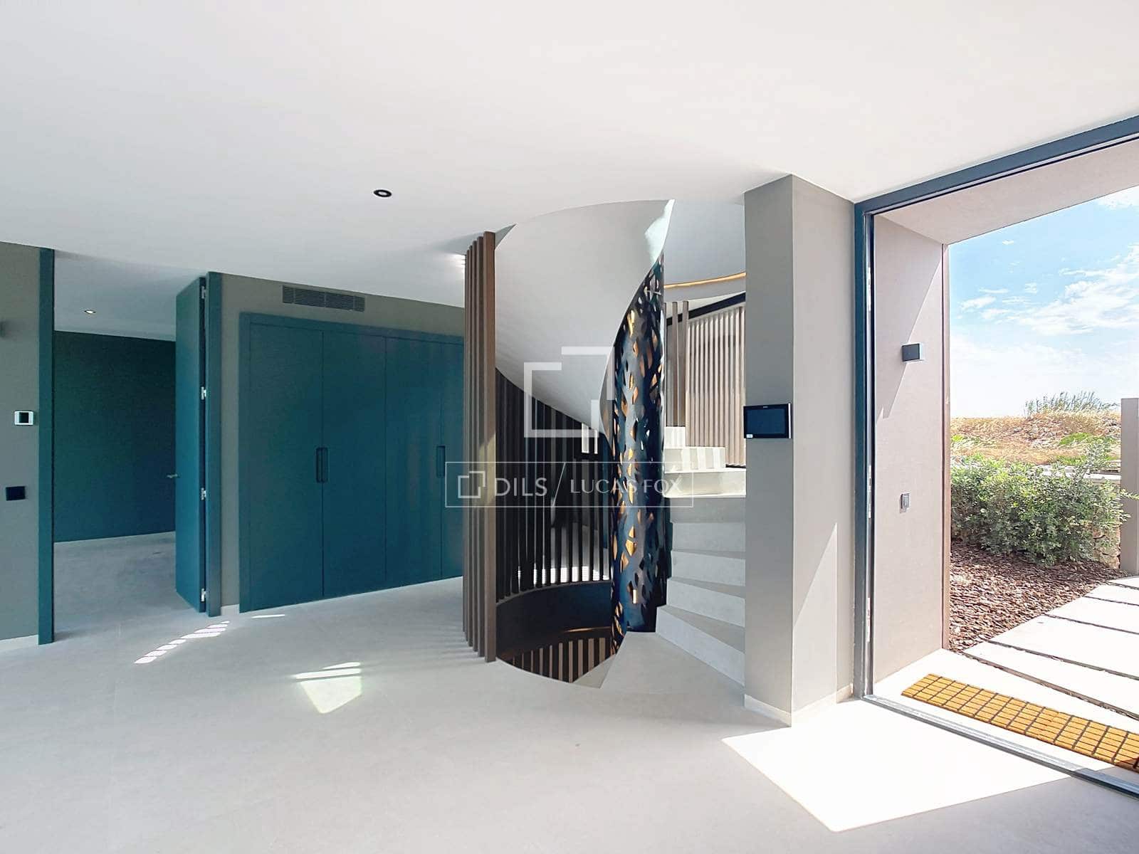 2 bedroom Villa for sale in Es Mercadal with pool garage - € 2,495,000 (Ref: 9928468)