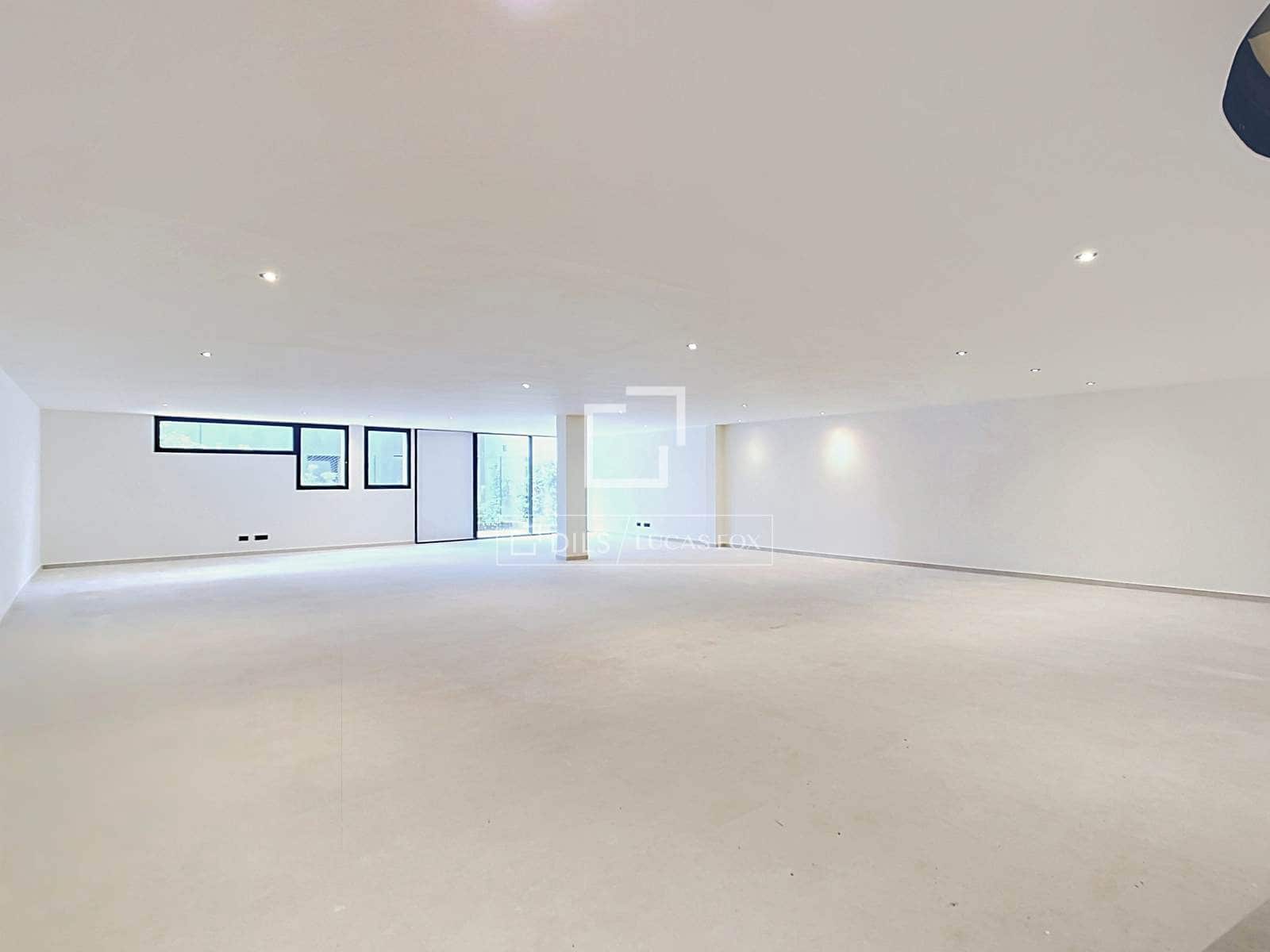 2 bedroom Villa for sale in Es Mercadal with pool garage - € 2,495,000 (Ref: 9928468)