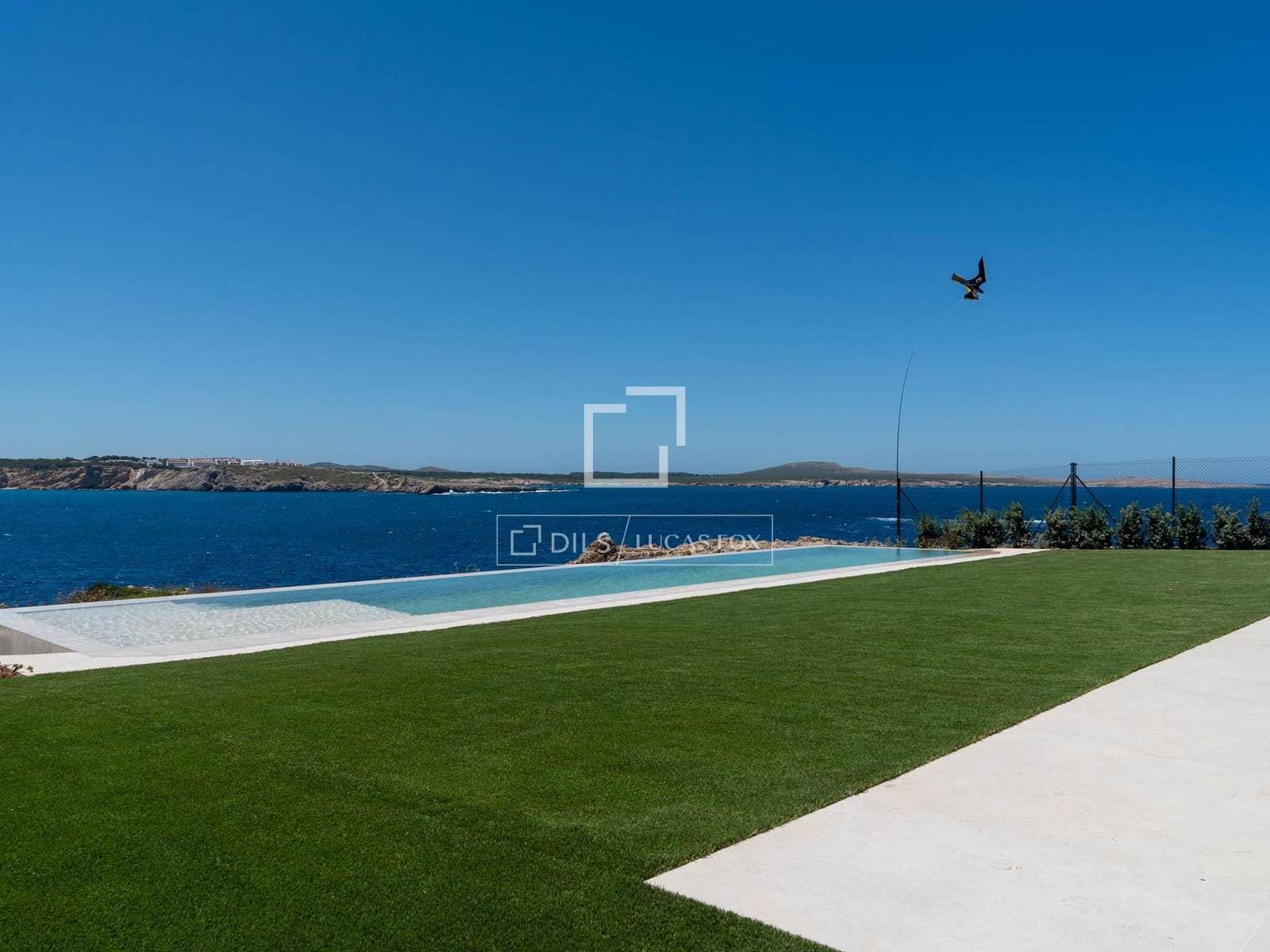 2 bedroom Villa for sale in Es Mercadal with pool garage - € 2,495,000 (Ref: 9928468)