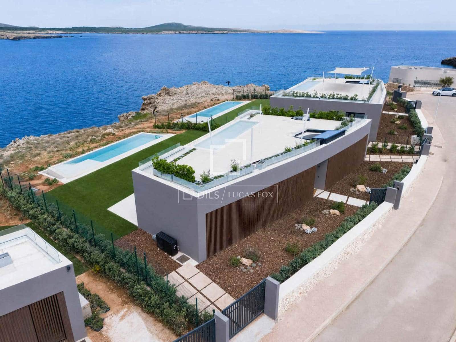 2 bedroom Villa for sale in Es Mercadal with pool garage - € 2,495,000 (Ref: 9928468)